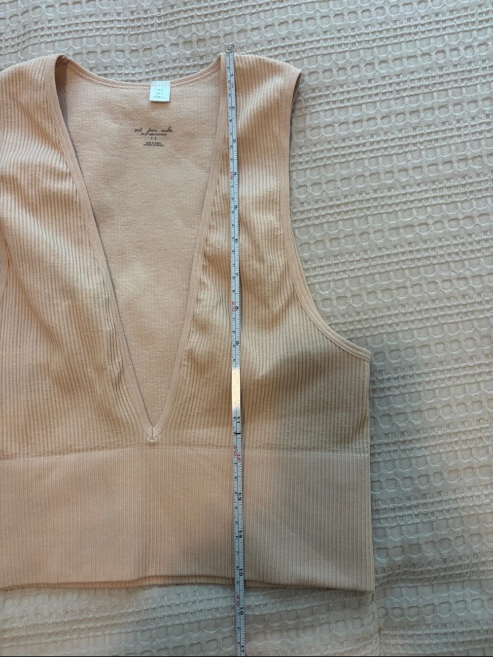 Urban Outfitters Ribbed Deep V Crop Tank in Light Pink - Picture 5 of 5